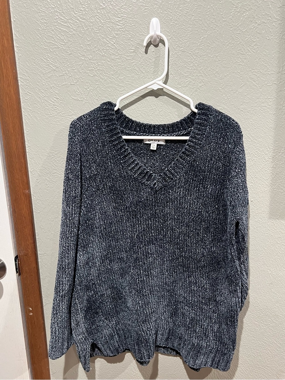 Orvis Charcoal Blue Heather V-Neck Chenille Sweater Size L EUC Very Soft